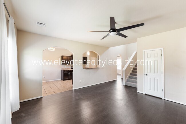 Foto del edificio - 2609 W Huntsville St