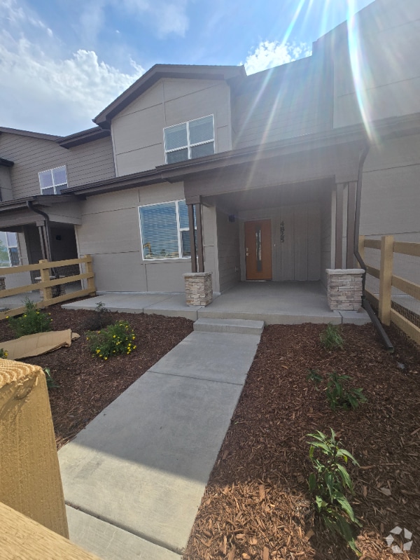 Building Photo - 4824 River Roads Dr