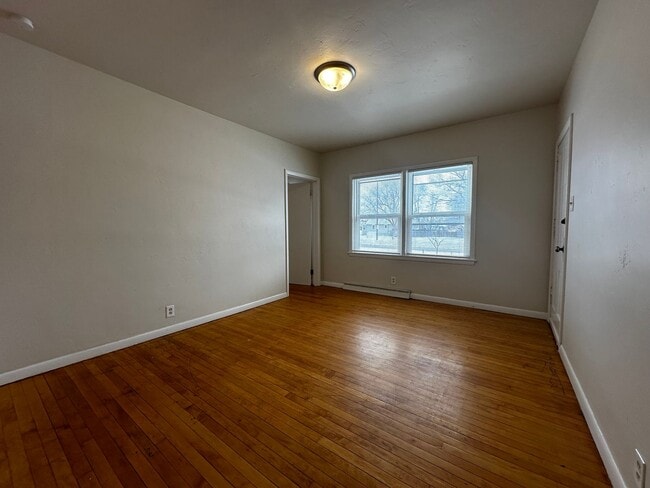 Foto del edificio - 1017 N Webster Ave