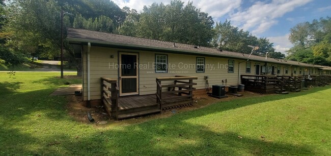 Building Photo - 3455 Valley Rd