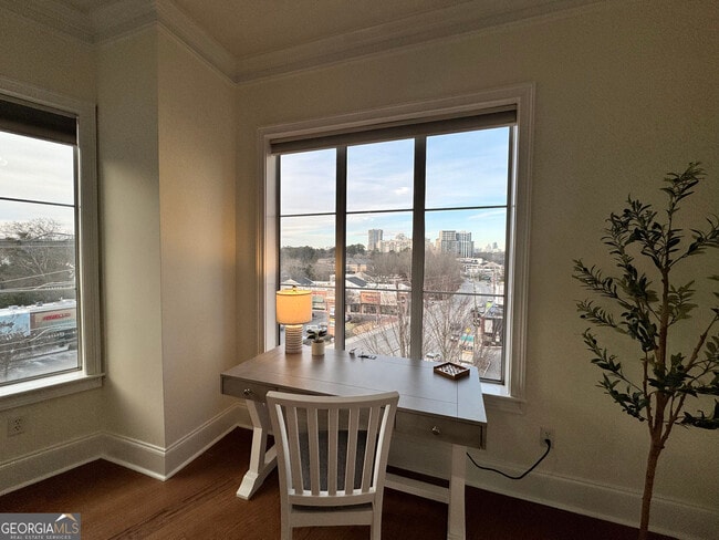 Building Photo - 2277 Peachtree Rd NE