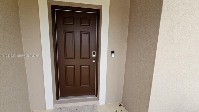 Foto del edificio - 4724 Yellow Elder Wy