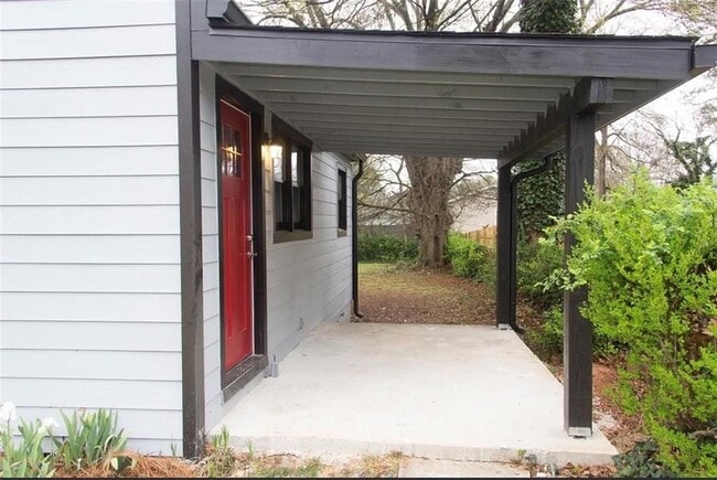 Foto del edificio - 2418 Crestview Ave