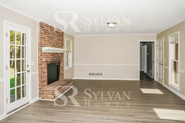 Building Photo - Carve Out a Great Life Here!