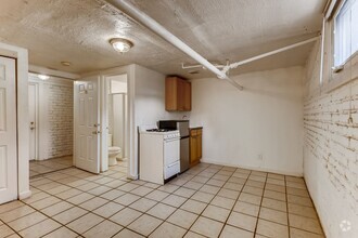 Building Photo - 1329 N Grant St