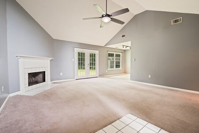 Foto del edificio - 268 Cartertown Rd