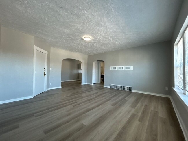 Interior Photo - 723 Ella St Beatrice, NE