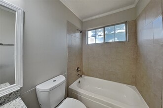 Building Photo - 11307 Sunshine Park Dr
