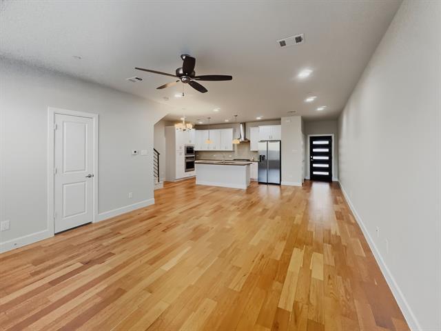 Foto del edificio - 5704 Woodlands Dr