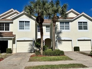 Building Photo - 860 Hampton Cir