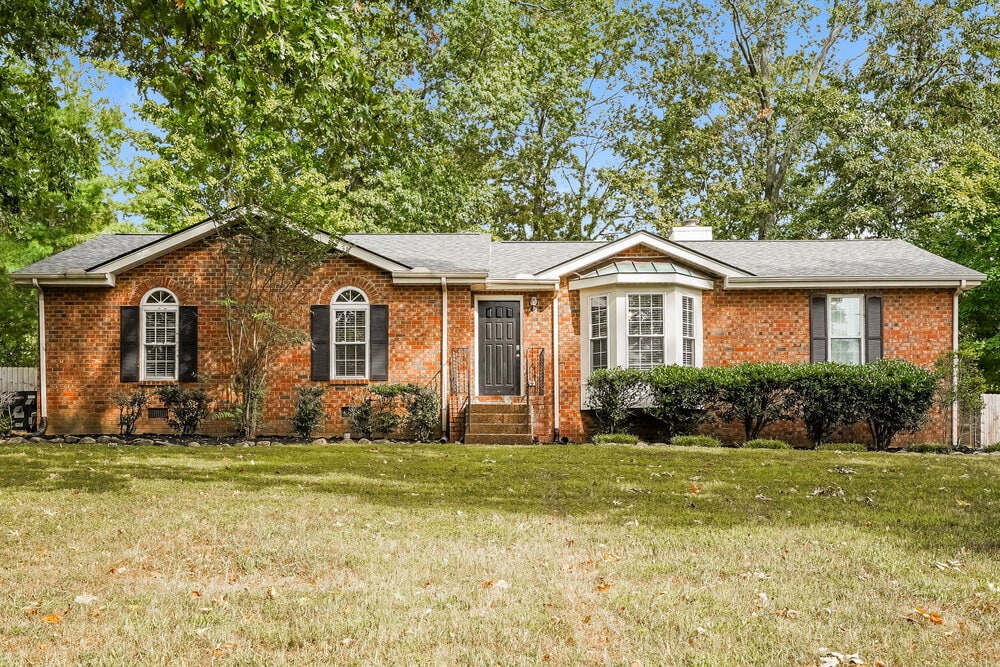 Primary Photo - 218 Lakeside Park Dr
