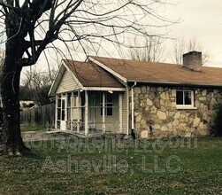 Building Photo - 100 Dania Dr