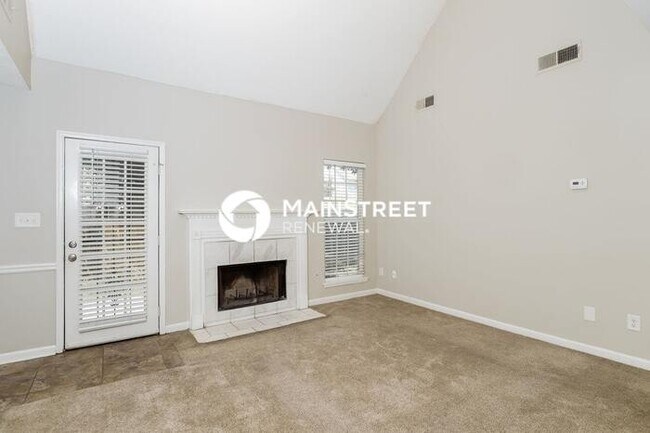 Foto del edificio - 3 Bedroom Pet-Friendly Home in Decatur, GA with Main Street Renewal