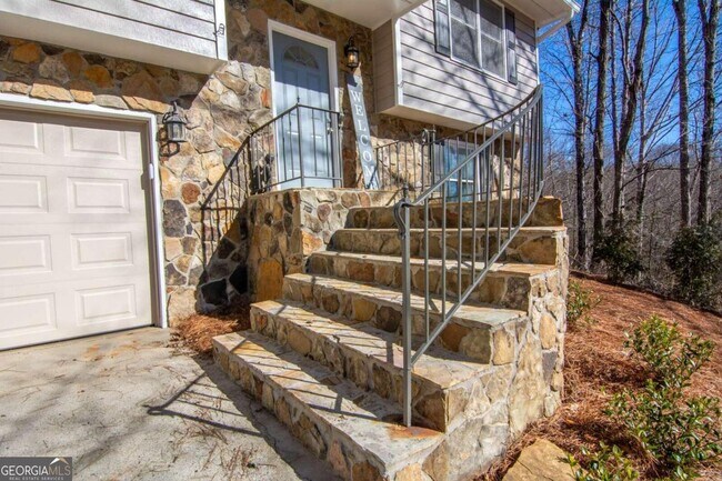 Building Photo - 3635 Martin Farm Rd