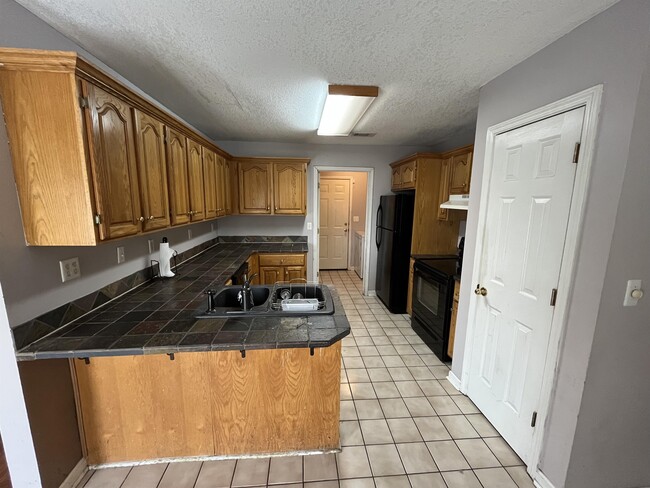Building Photo - 1501 Crepe Myrtle Dr