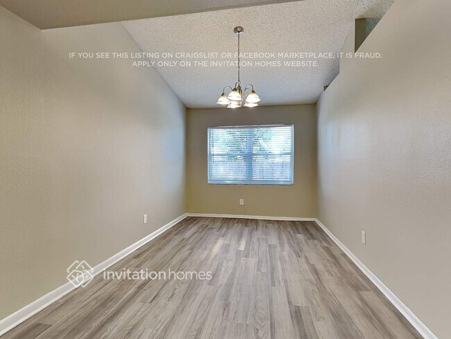 Foto del edificio - 11417 Smokethorn Dr