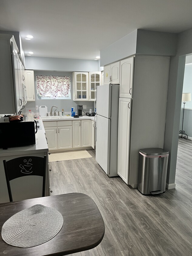 Eat in Kitchen - 30 Wakefield Pl