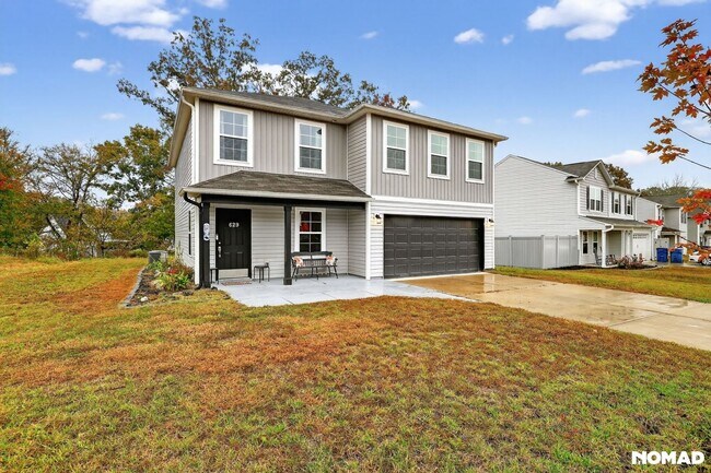 Foto del edificio - 629 Whitney Rd