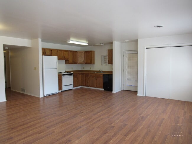 Building Photo - 339 Grandview Ave