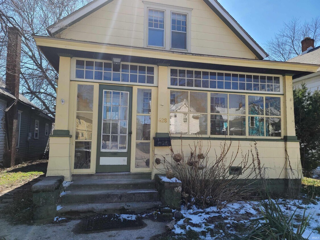 428 W Navarre St, South Bend, IN 46616 House for Rent in South Bend