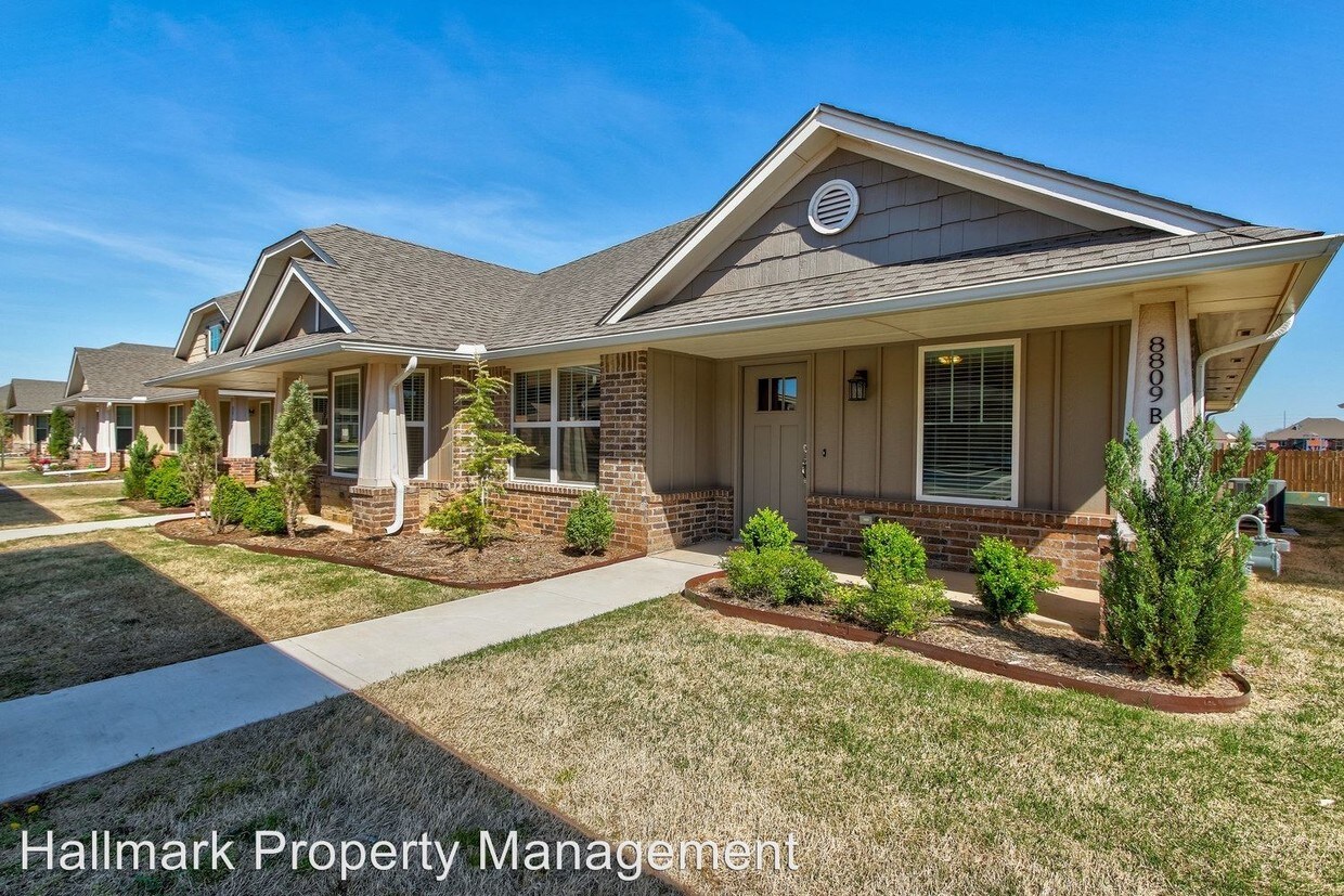 Foto principal - 8809 SW 55th St