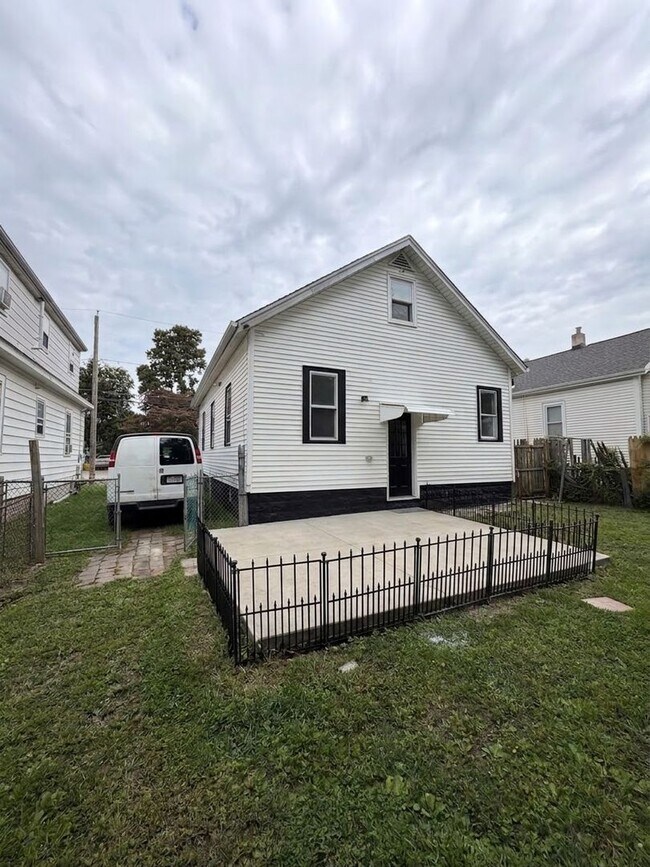 Building Photo - 270 Homecrest Ave