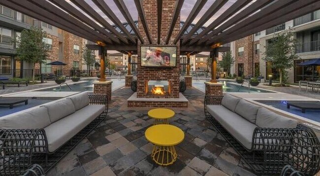 Foto del edificio - 11175 W Airport Blvd
