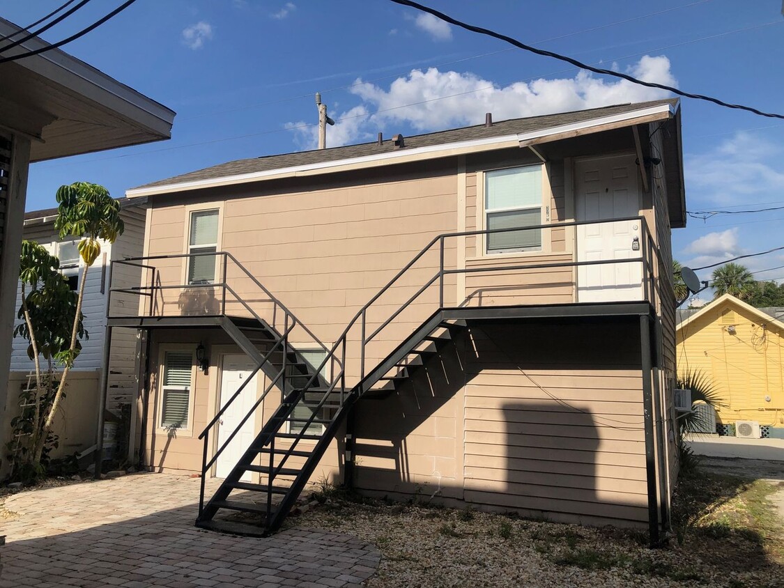 Historic Sanford Second Floor 1BR/1BA Apar... - Historic Sanford Second Floor 1BR/1BA Apar...