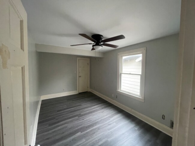 Foto del edificio - 3265 Milton Ave