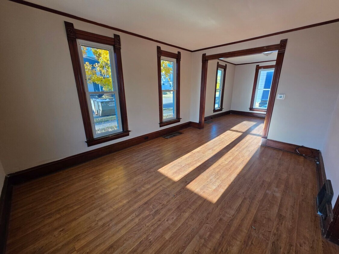 Foto principal - 523-525 Bay