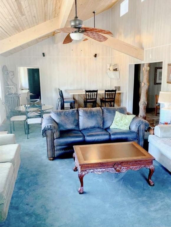 Foto del edificio - 273 Jolene Reid Rd