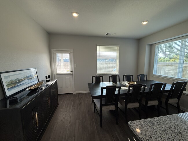 Building Photo - 13269 Musky Dr