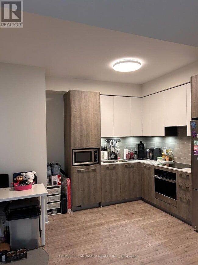 Building Photo - 18 Water Walk Dr