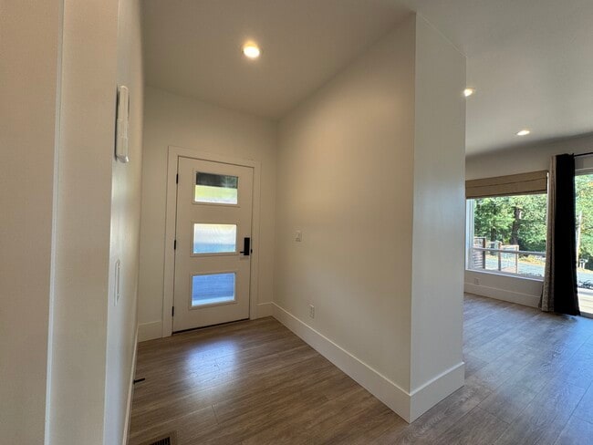 Building Photo - 361 Frank Johns Rd