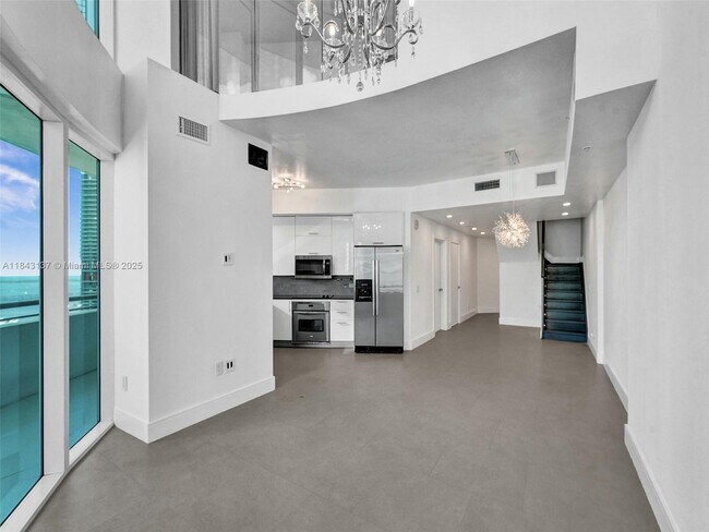 Foto del edificio - 60 SW 13th St