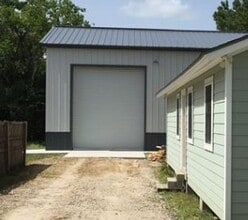 Building Photo - 1090 Williams Dr