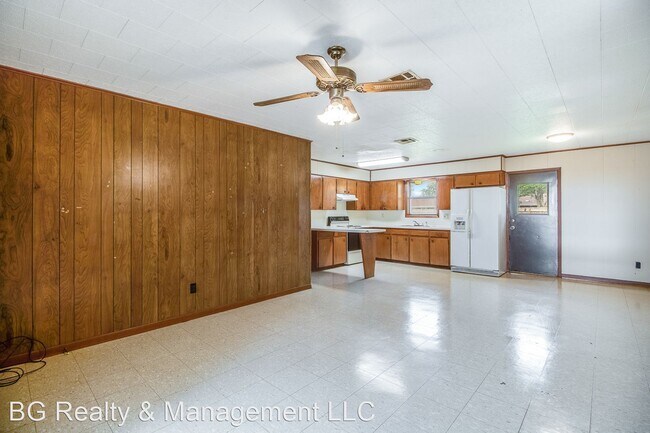 Foto del edificio - 3 br, 1 bath House - 110 Rich Angel Drive