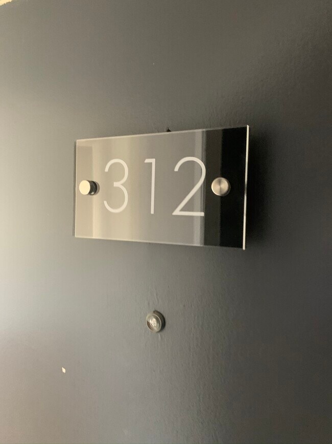 Apartamento 312 - 711 Orange Grove Ave