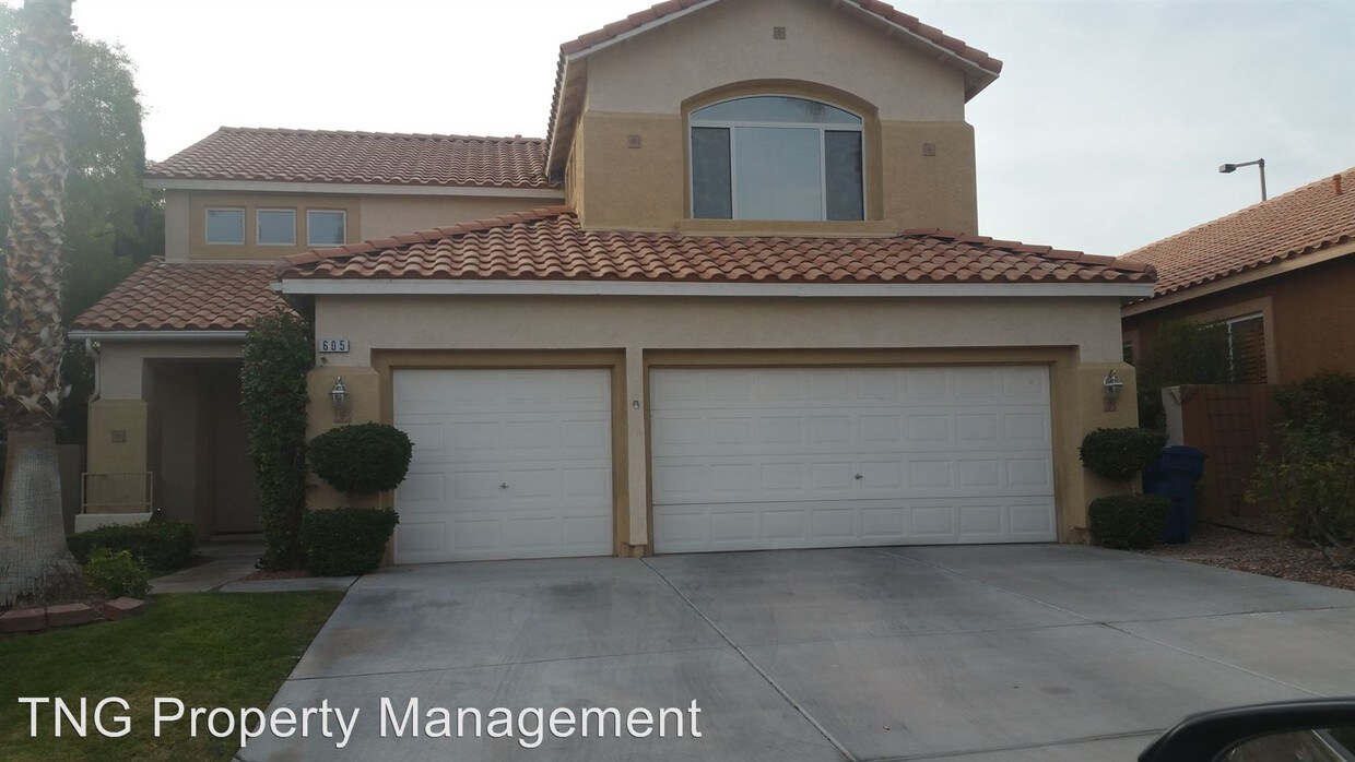 Foto principal - 605 Lexington Cross Dr