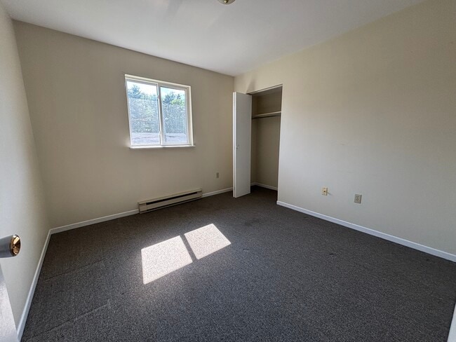 Photo du bâtiment - Apartment for Rent