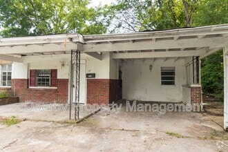 Building Photo - 417 N Hawthorne St