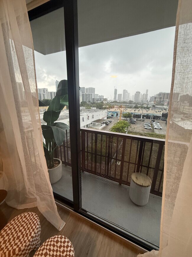 Foto del edificio - 60 NW 31st St
