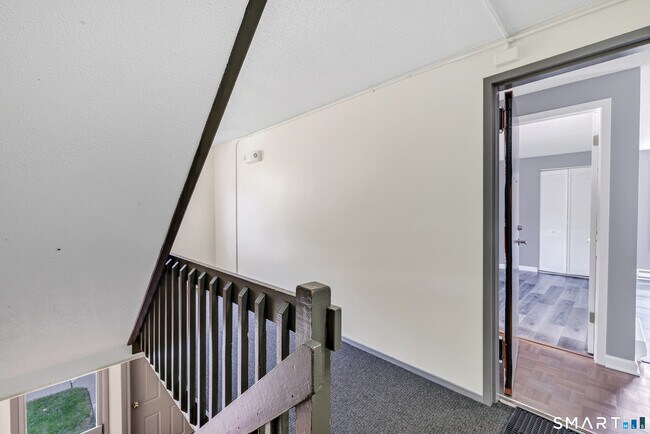 Foto del edificio - 135 Heather Ridge