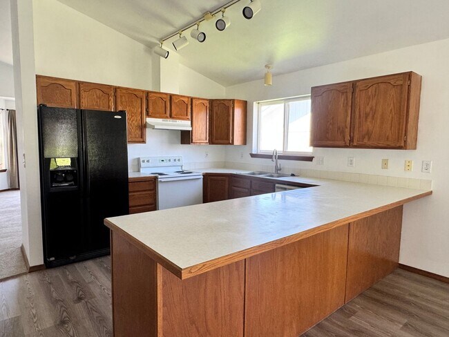 Foto del edificio - 4957 Pear Butte Dr