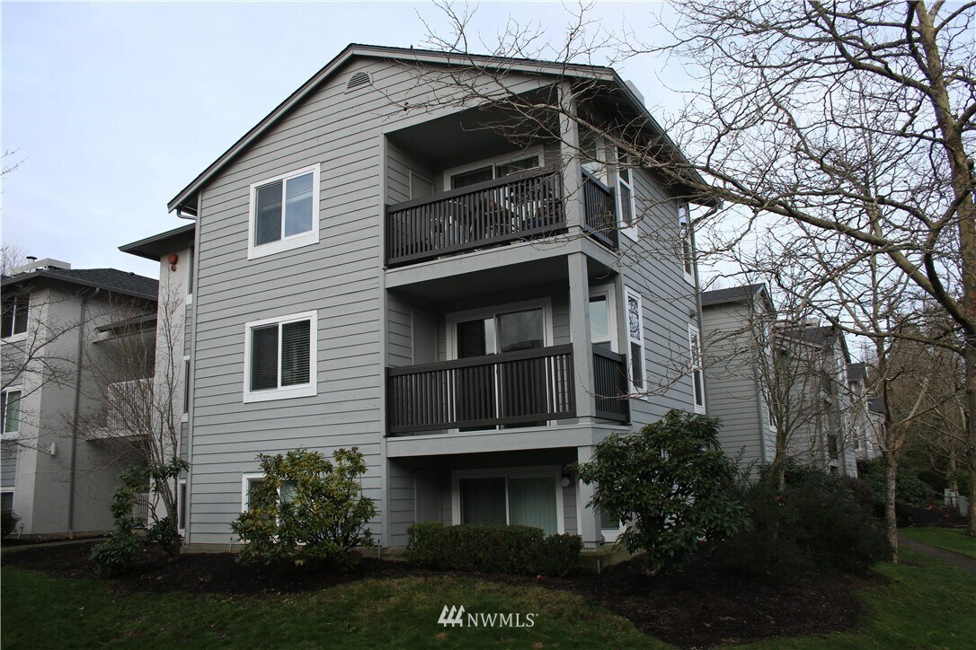 Primary Photo - 6700 NE 182nd St