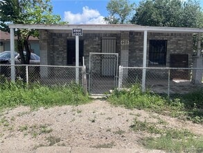 Building Photo - 1 W Hawk Ave