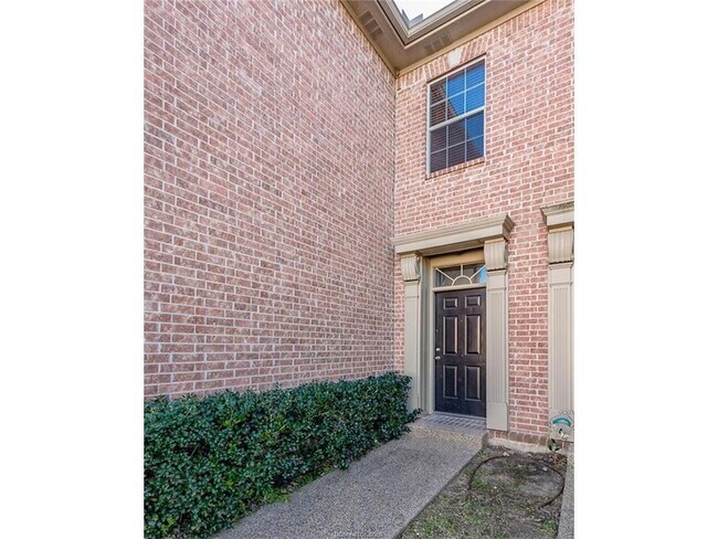 Foto del edificio - 1425 W Villa Maria Rd