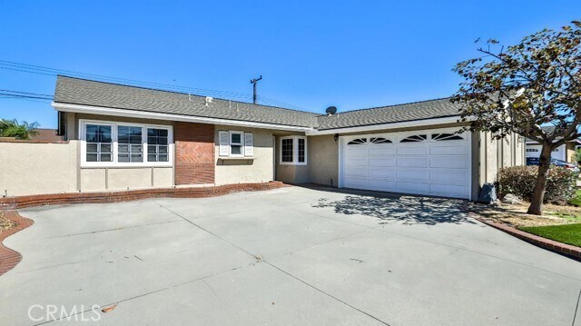 Building Photo - 12432 Topaz St