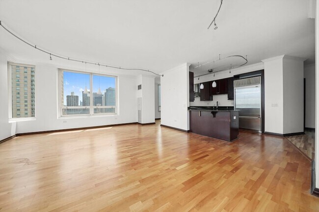 Foto del edificio - 33 W Ontario St