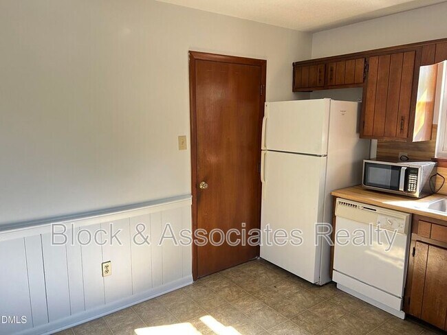 Foto del edificio - 4401 Bleeker Ct